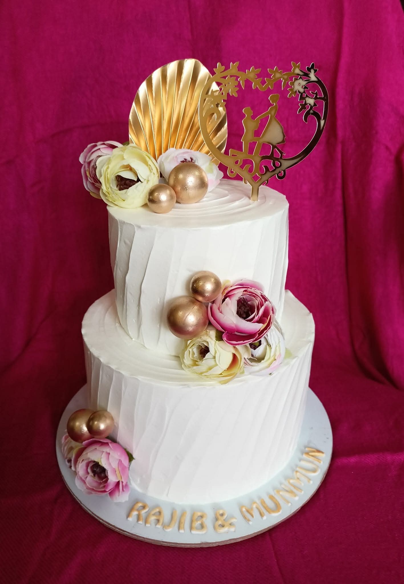 Customized Cakes